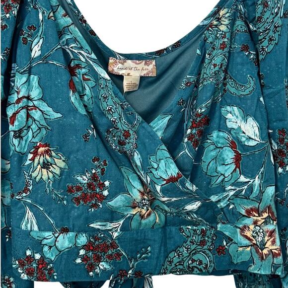 Band of The Free Sybille Teal Floral Crossover Crop Top NWT - Picture 6 of 13